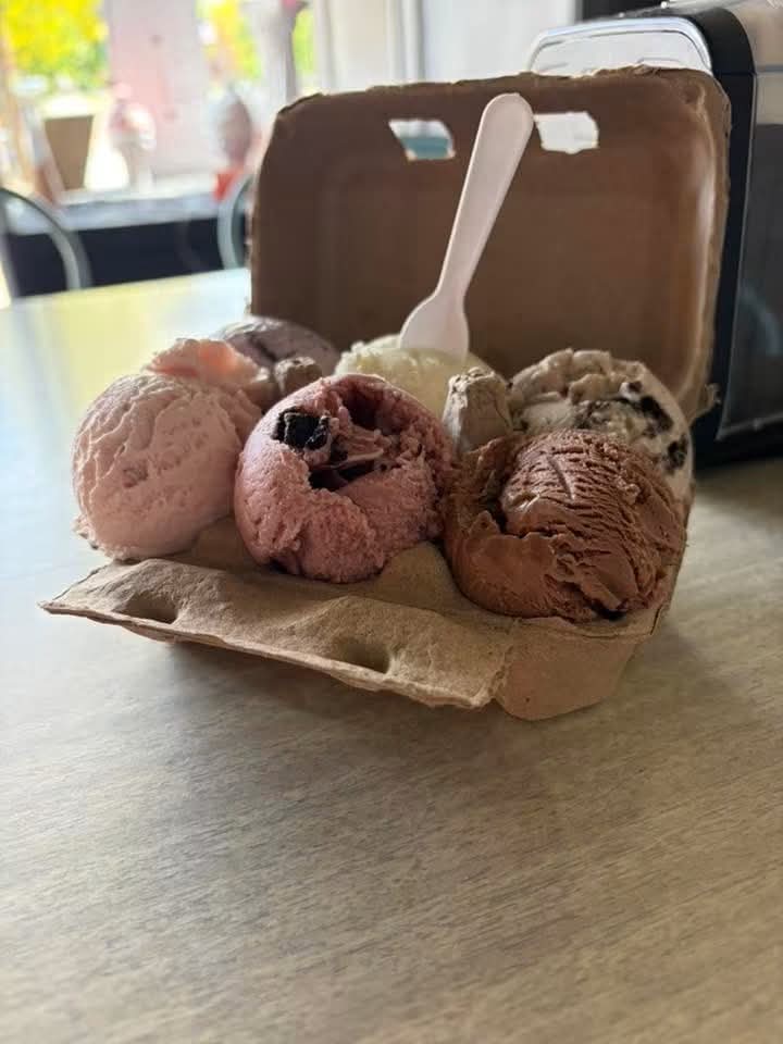 Ice cream flavor flight